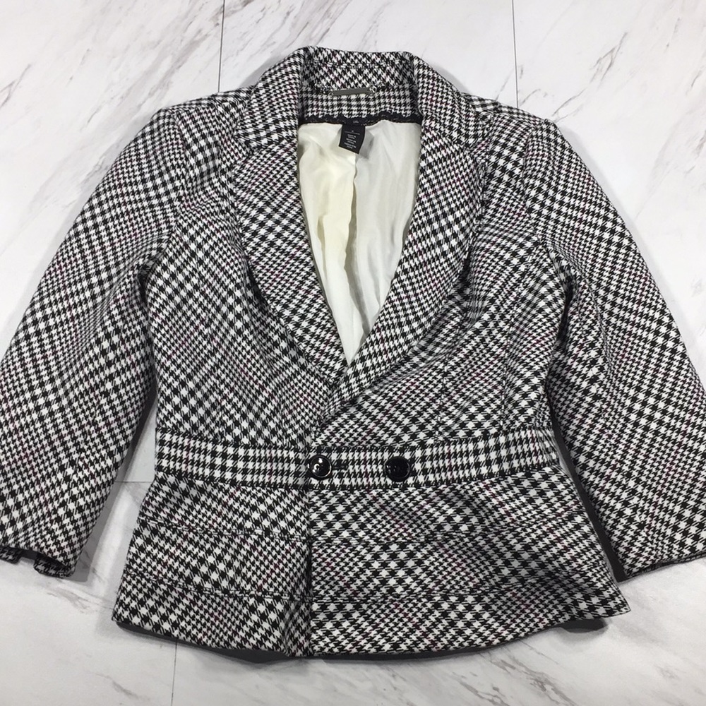 ⭐️ 4 WHITE HOUSE BLACK MARKET CROPPED JACKET